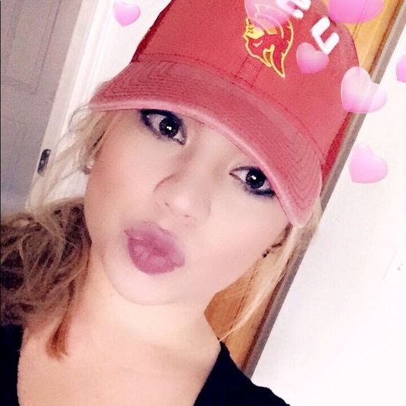 Meet your Posher, Brandy - Picture 6 of 6